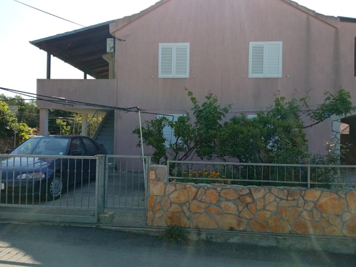 Guesthouse Eljuga Family 斯塔里格勒 外观 照片